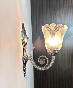 SINOMAN Traditional Wall Light Fixture Decorative Sconce with Glass Shade, Classic Lighting Fixture Perfect for Bedroom, Living Room, Hallway, Corridors,Entryways (Single) (with Bulb)