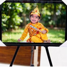 Photo Frame 26x38 inch With HD Glossy Photo